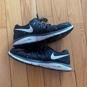 Men’s Nike sneakers